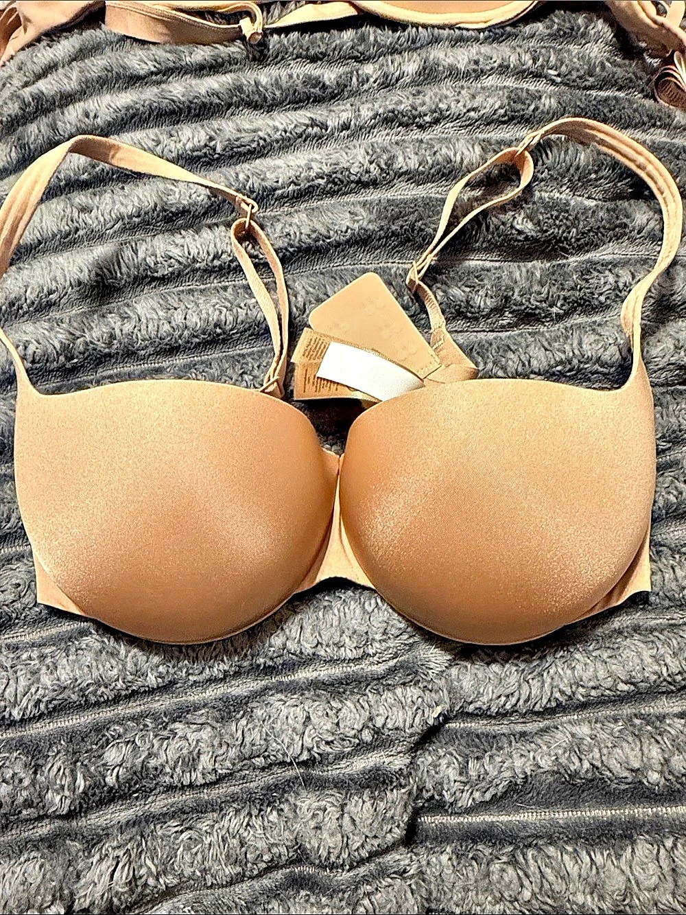 SKIMS Wireless push up Bra in Brown 36A New